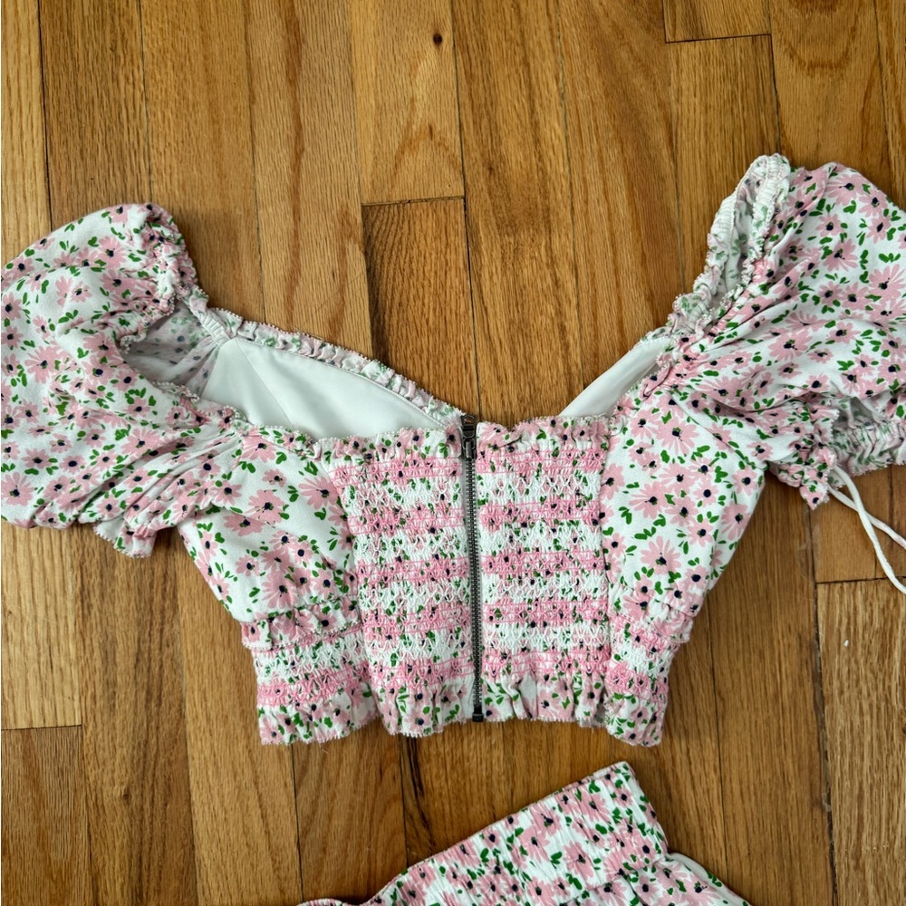 Alice + Olivia Pink and Green Floral top and skirt set - Picture 3 of 13